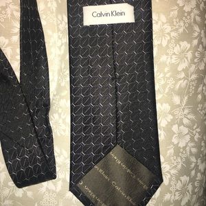 Calvin Klein Vintage Men's Classic Tie